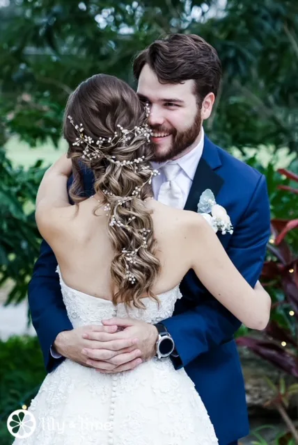 Babys Breath in Bridal Hair Orlando M3 Beauty - Wedding Makeup and Hair Gallery Babys Breath in Bridal Hair Orlando M3 Beauty