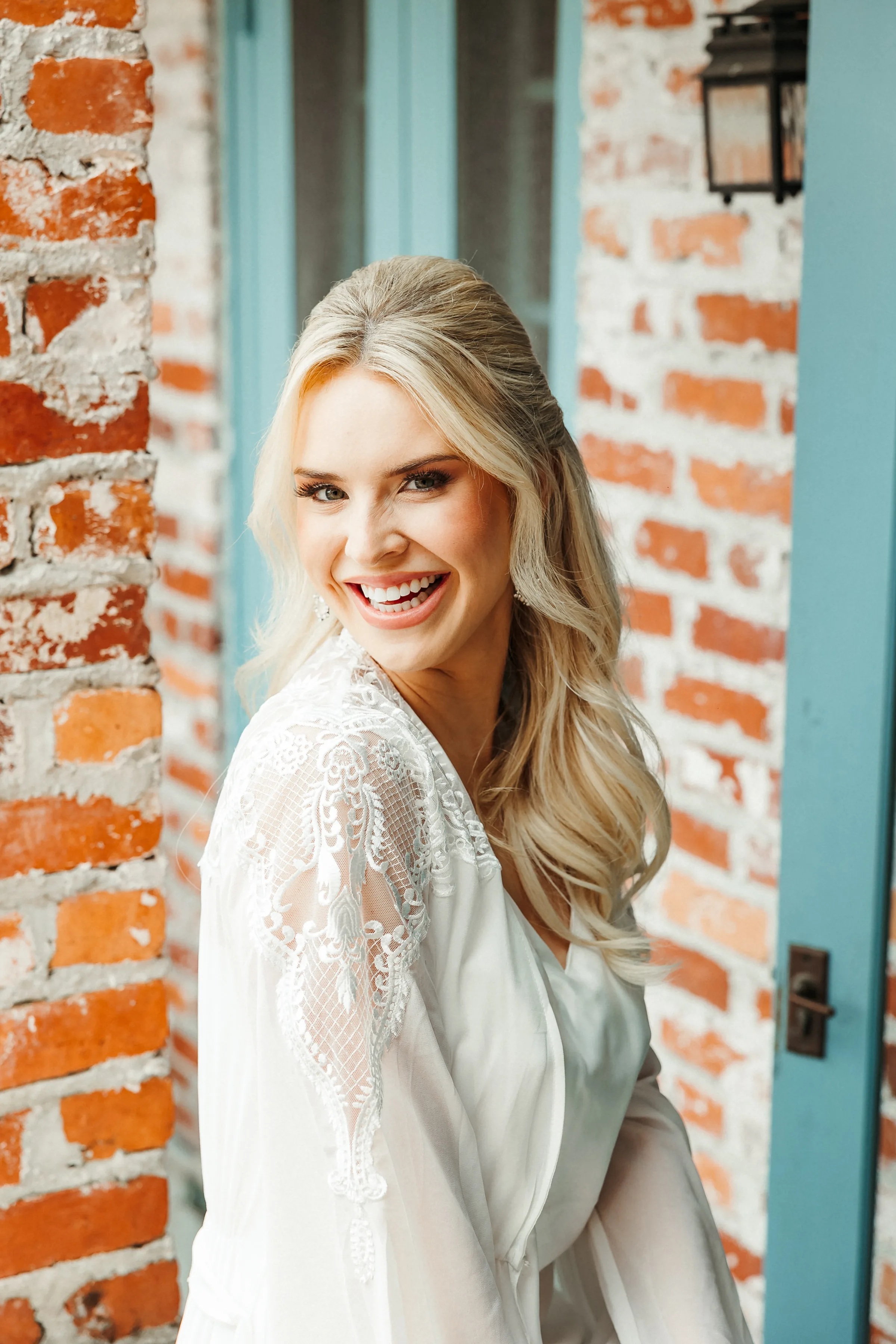 Natural Glam Bride Getting Ready Orlando M3 Makeup - Wedding Makeup and Hair Gallery Natural Glam Bride Getting Ready Orlando M3 Makeup